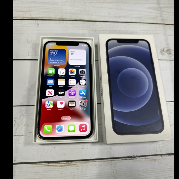Apple iPhone 12 - Black